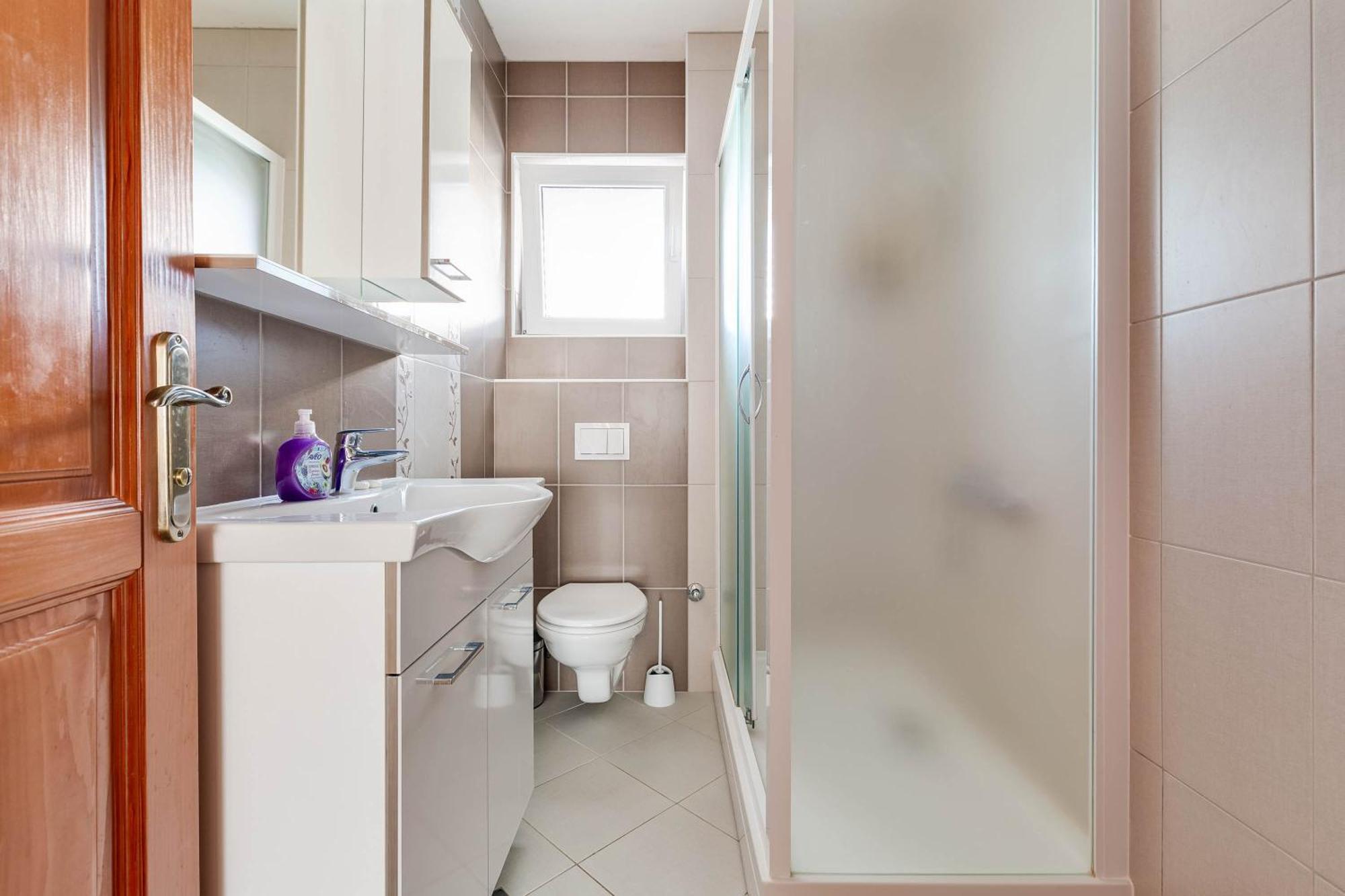 Apartmani Pocrnic Pakostane Ngoại thất bức ảnh